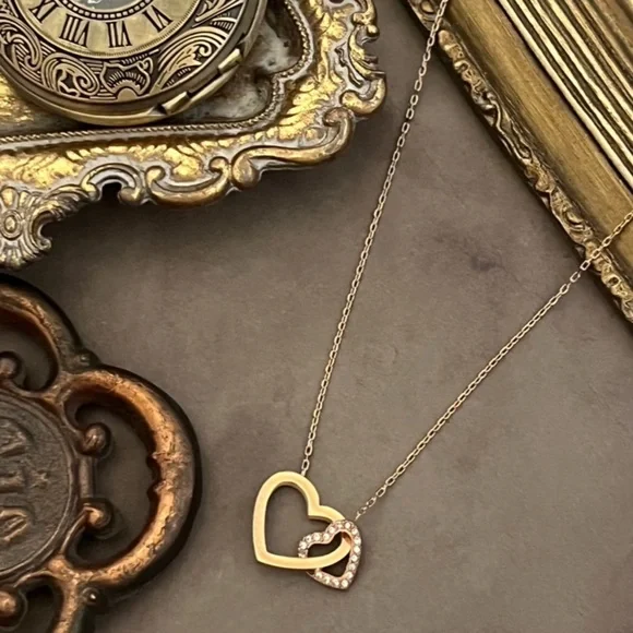 MICHAEL KORS • Rose Gold Interlocking Open Hearts Necklace - Picture 5 of 5